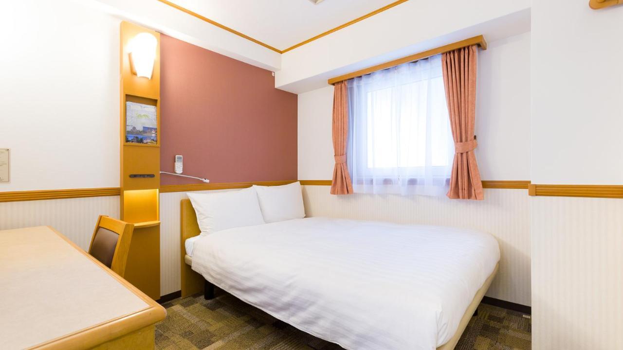 Toyoko Inn Shin-Yokohama Ekimae Honkan Exterior foto