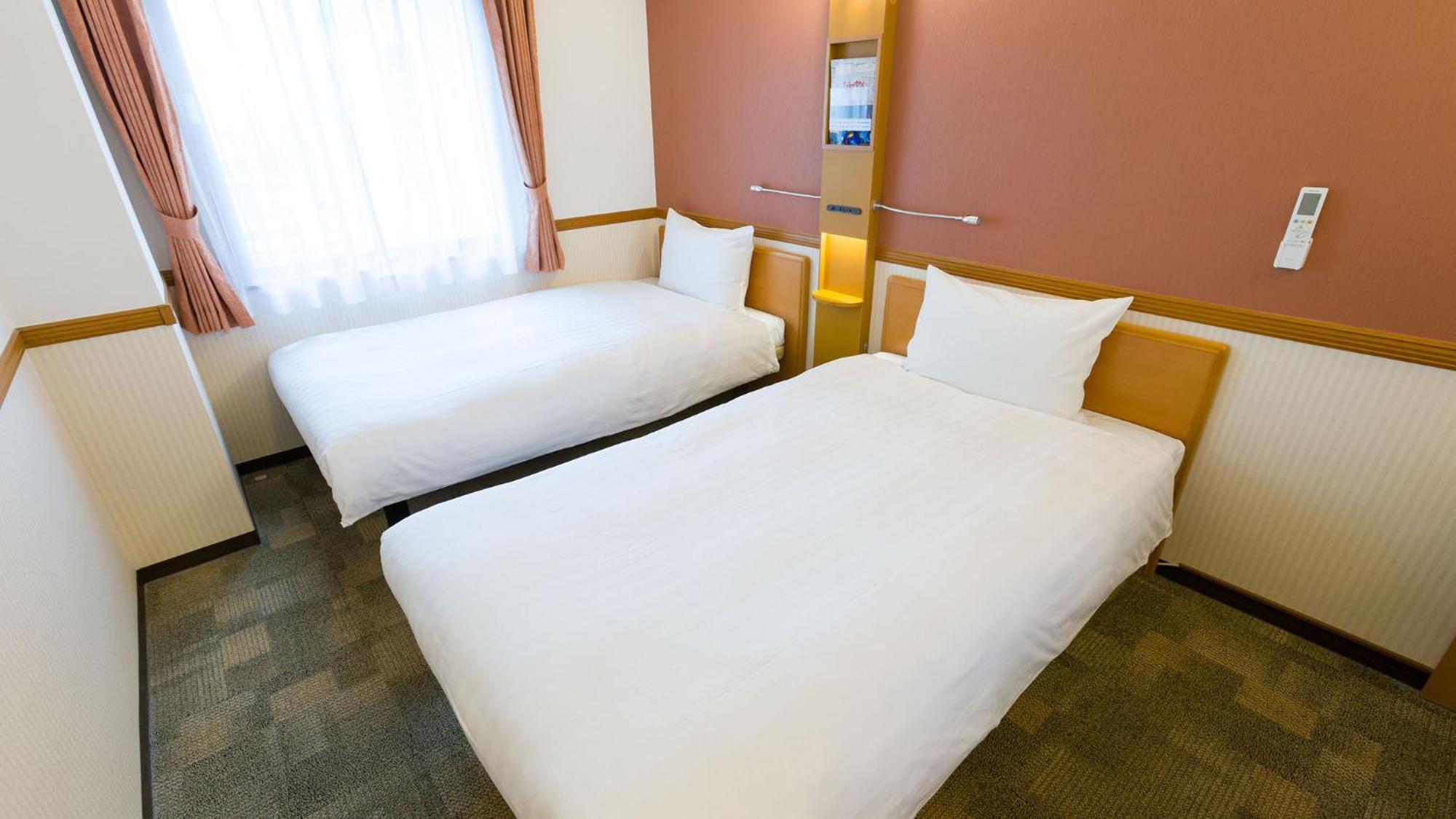 Toyoko Inn Shin-Yokohama Ekimae Honkan Habitación foto