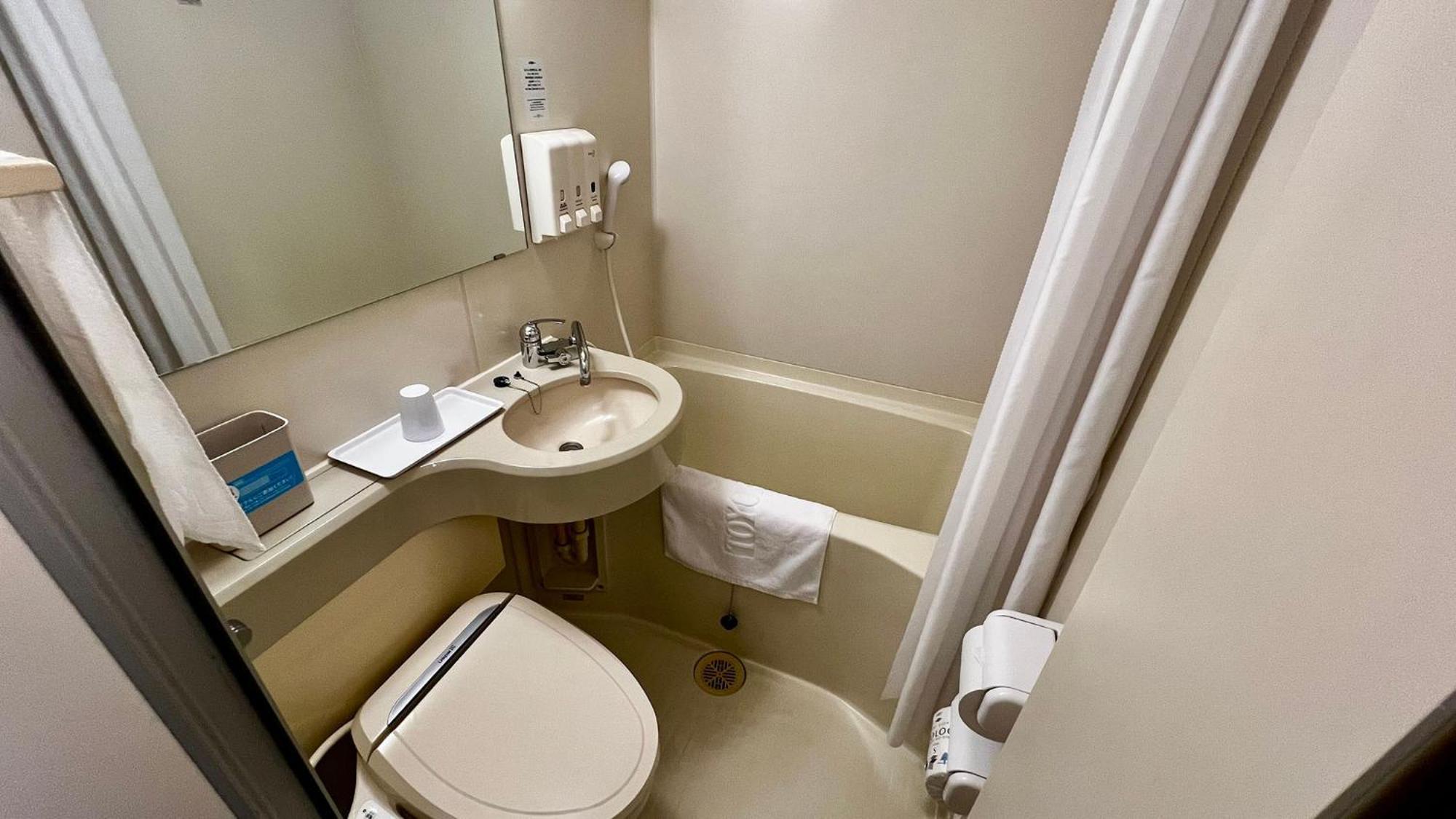 Toyoko Inn Shin-Yokohama Ekimae Honkan Exterior foto
