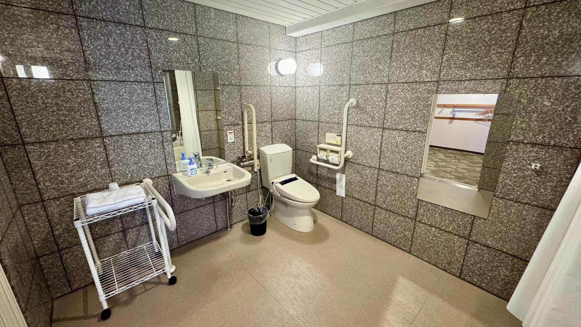 Toyoko Inn Shin-Yokohama Ekimae Honkan Exterior foto
